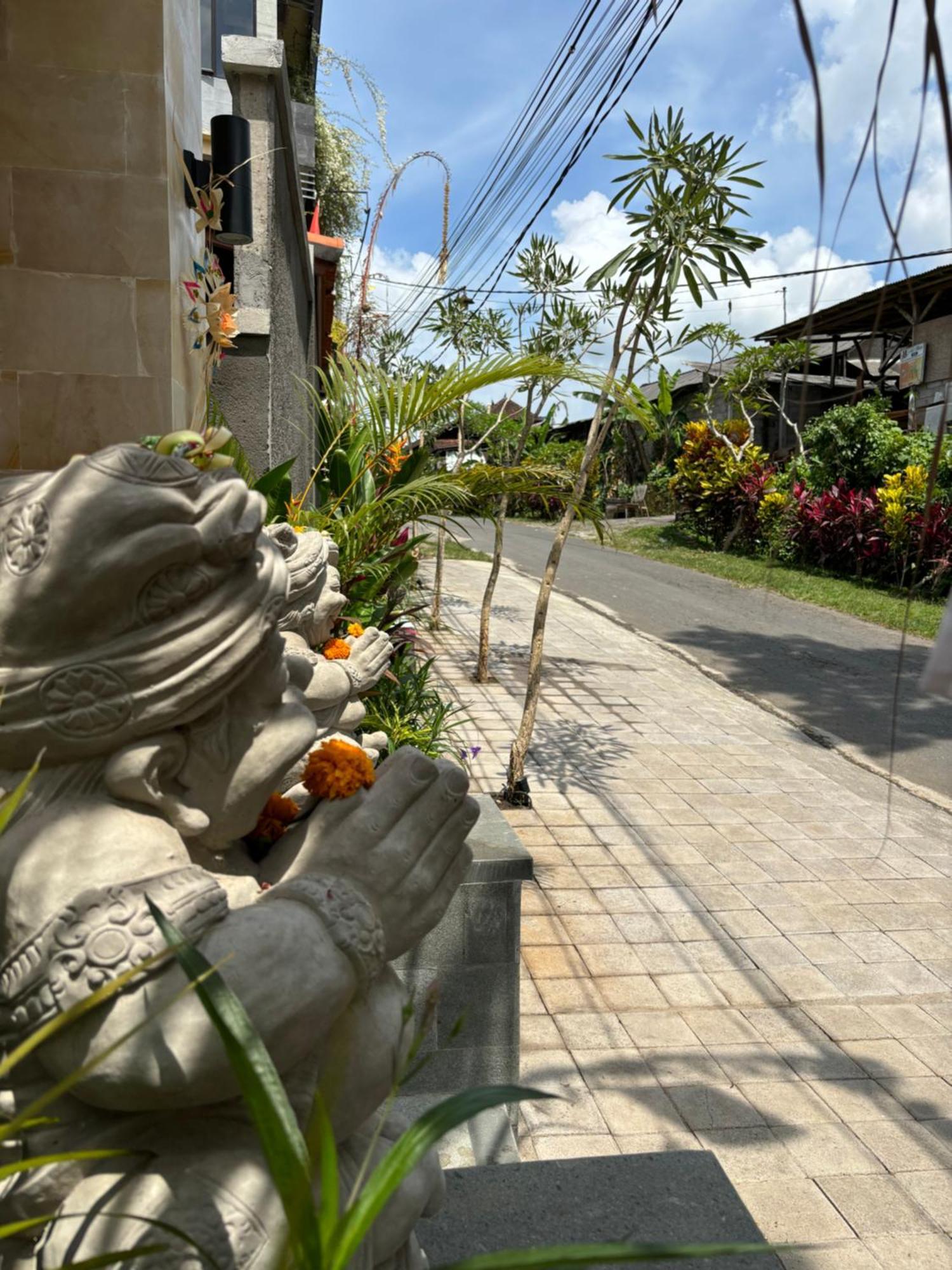 Cempaka Kembar Guest House Ubud Exterior foto